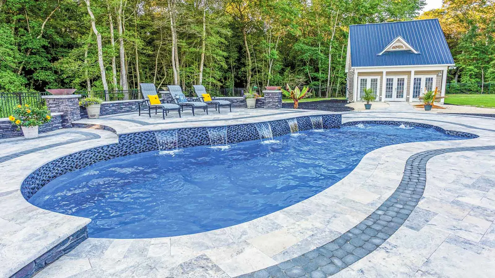 Leisure-Pools-Eclpse-fiberglass-pool